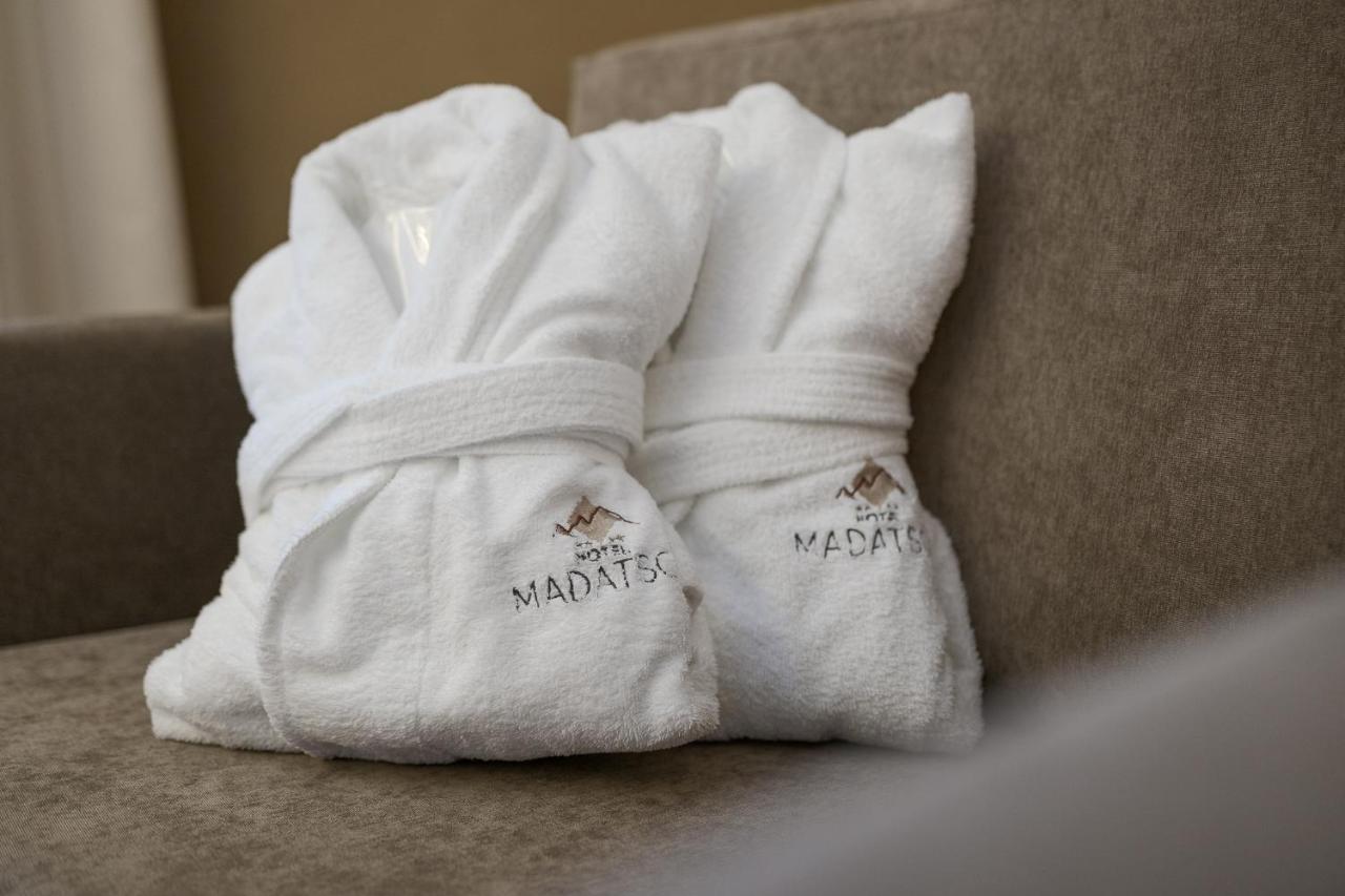 טראפוי Hotel Madatsch מראה חיצוני תמונה